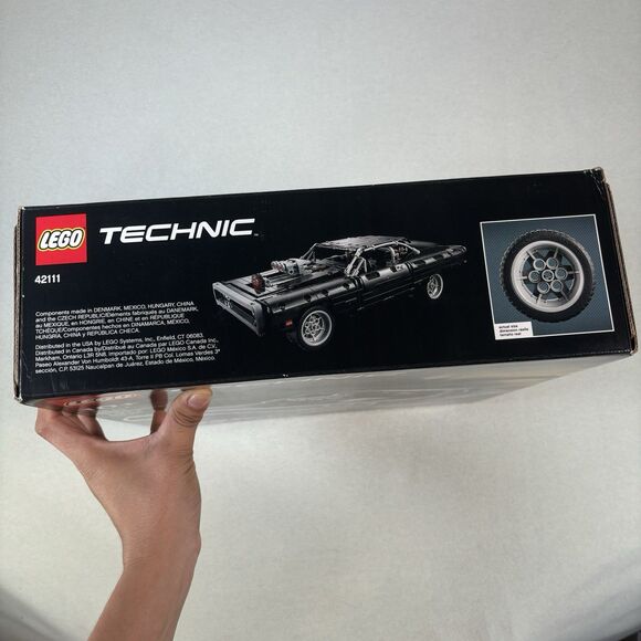 Lego Technic 42111 Fast & Furious: Dom's Dodge Charger - New / Sealed / Retired - Picture 9 of 14